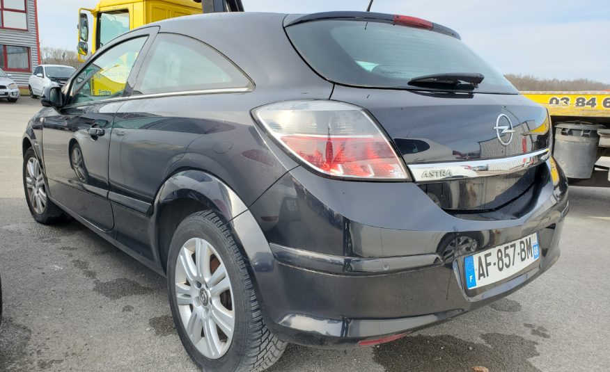Opel Astra GTC 1.7 CDTI 125