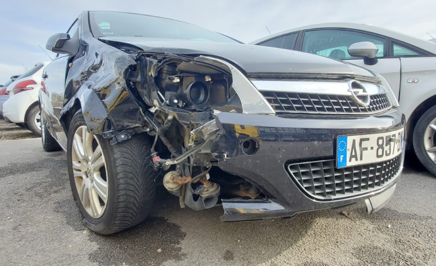 Opel Astra GTC 1.7 CDTI 125
